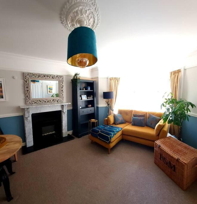 Beautifully Appointed, Period Seaside Apartment 福克斯通 外观 照片