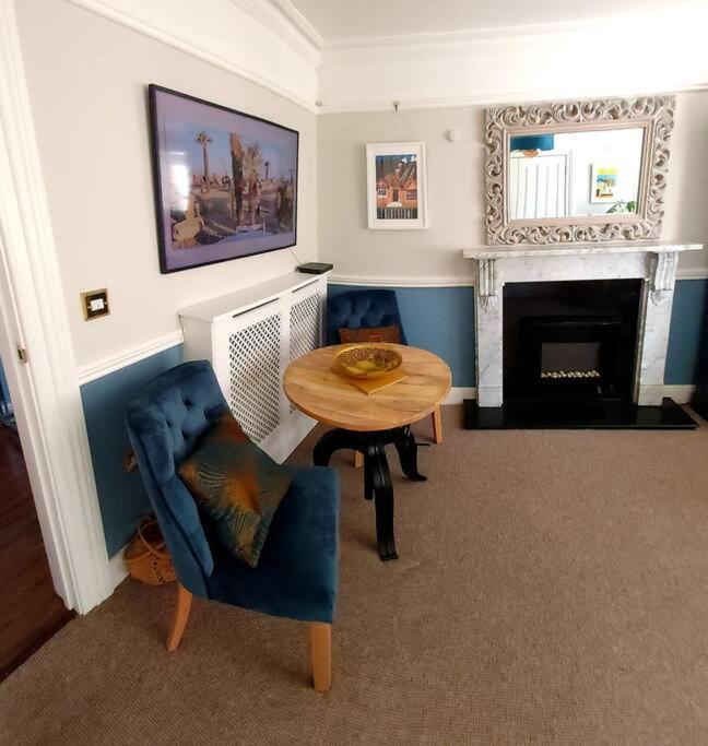 Beautifully Appointed, Period Seaside Apartment 福克斯通 外观 照片